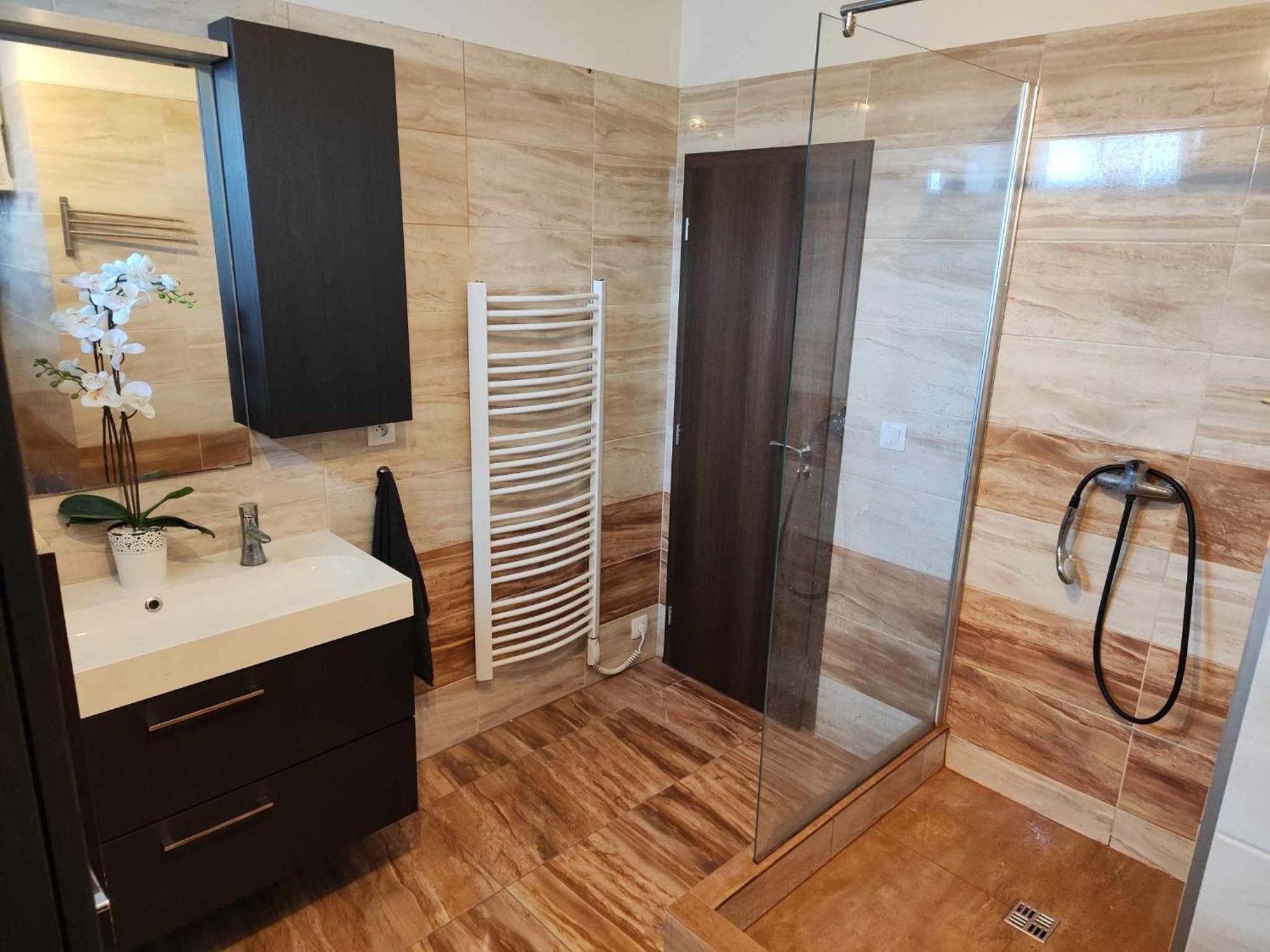 Appartamento Apartman Dominika Rovinka Esterno foto